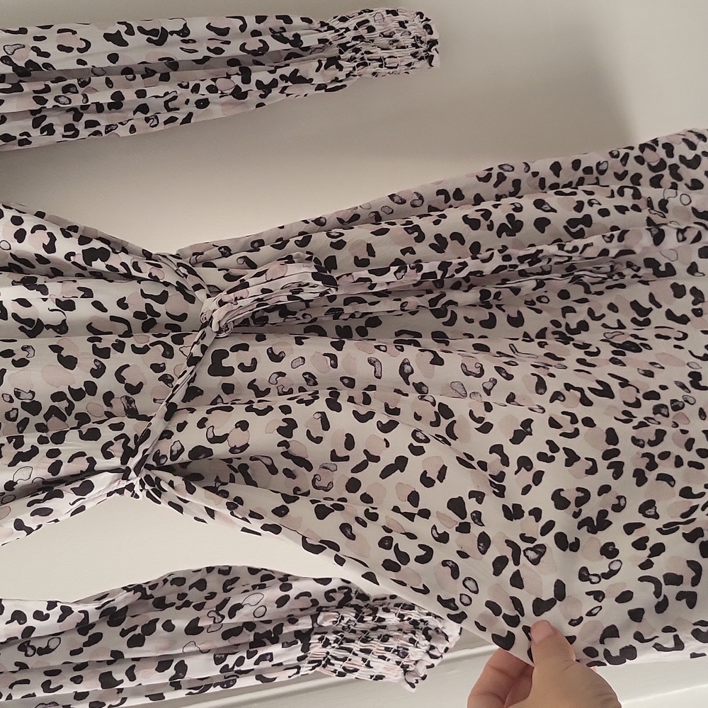 Dress - Picture 3 of 6
